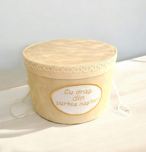 Cutie trusou personalizata, Crem