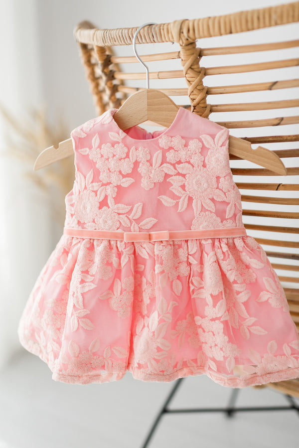 Rochie cu broderie, Lottie