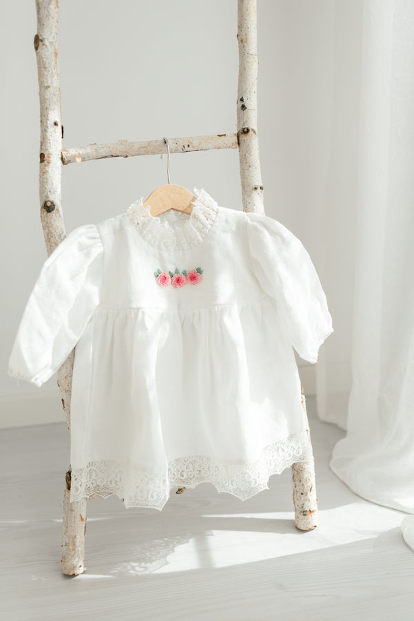 Rochie din in prespalat, Daphne, cu broderie manuala