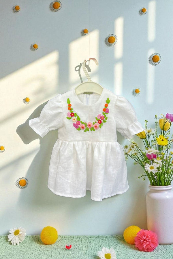 Rochie din in prespalat cu broderie manuala, Crown of Flowers, Alb
