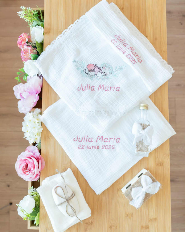 Trusou din muselina pentru botez, cu capison, Ingeras Roz