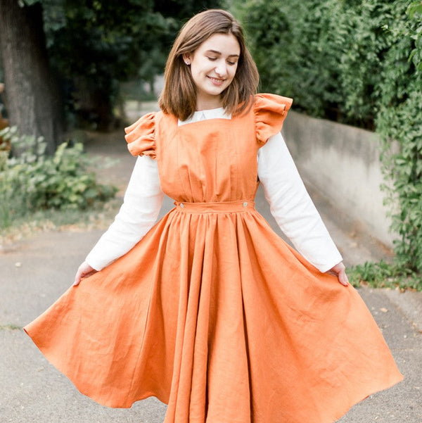 Rochie pinafore din in prespalat, cu volanase