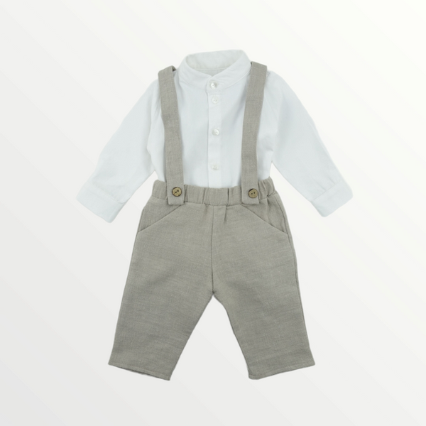 Costum pentru botez Carol, Natur