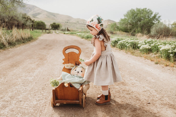 Rochita Pinafore - In Prespalat, Sand